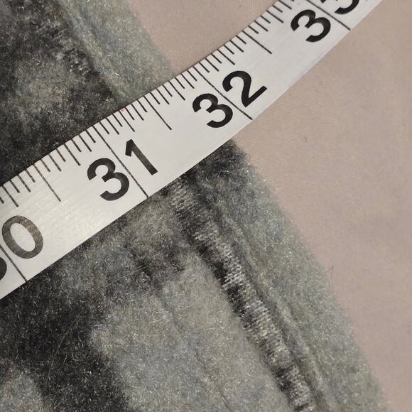 H&M Womens Small Flannel Plaid Blue Gray Cyan Button Up Closure Wooly Texture - Picture 8 of 9